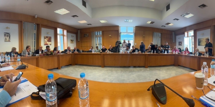 Στις συνεδριάσεις του Φο.Δ.Σ.Α. και της Π.Ε.Δ. ο Δήμαρχος Δελφών 