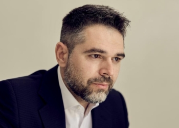 Σαρακιώτης: «Ο γαλάζιος κατευνασμός έναντι της “γαλάζιας πατρίδας”»