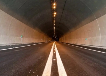 Και τυπικά με δίδυμες σήραγγες το “Μπράλος-Άμφισσα”