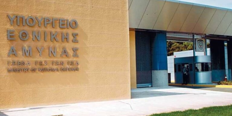 Κλείνουν άμεσα 137 στρατόπεδα
