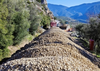 Άμεσες παρεμβάσεις για την αντιμετώπιση των βραχοπτώσεων στην περιοχή των Δελφών