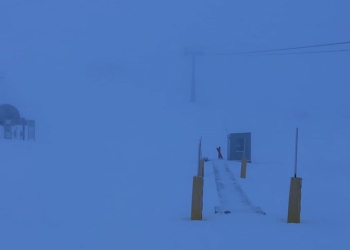 Φρέσκο χιόνι στο Χιονοδρομικό κέντρο Παρνασσού ΒΙΝΤΕΟ