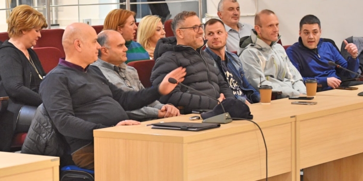 Τοποθέτηση τωνΔημοτικών Συμβούλων Λύτρα και Κώνστα – 𝝩𝝤 𝝥𝝖𝝝𝝜𝝡𝝖 𝝙𝝚𝝢 𝝚𝝘𝝞𝝢𝝚 𝝡𝝖𝝝𝝜𝝡𝝖