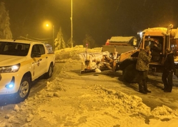 Συνεχίζονται οι επιχειρήσεις για την αποκατάσταση των προβλημάτων από το χιονιά