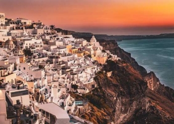 Αυξημένη σεισμική δραστηριότητα στη θαλάσσια περιοχή της Ανύδρου, μεταξύ Σαντορίνης και Αμοργού. 