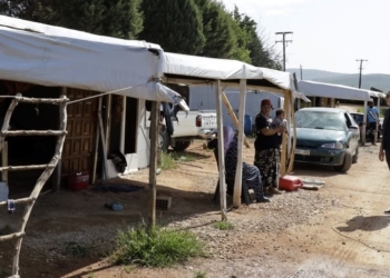 Ο Δήμος Λαμιέων στηρίζει έμπρακτα τον Οικισμό Ρομά στην Καμηλόβρυση