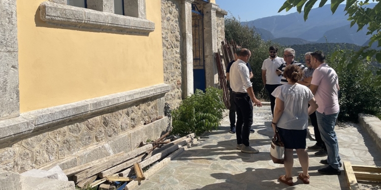 Επίσκεψη του Δημάρχου κ. Παναγιώτη Ταγκαλή στο σχολείο της Κοινότητας Αγ. Γεωργίου