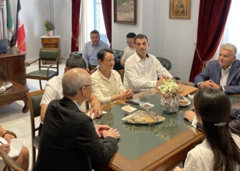 Μνημόνιο συνεργασίας μεταξύ των Δήμων Δελφών και Νινγκμπό