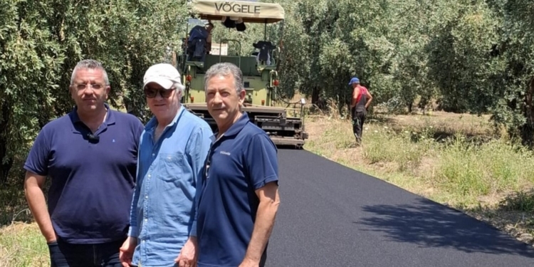 Ολοκληρώθηκαν οι εργασίες αγροτικής οδοποιίας και στη Δ.Ε. Δελφών