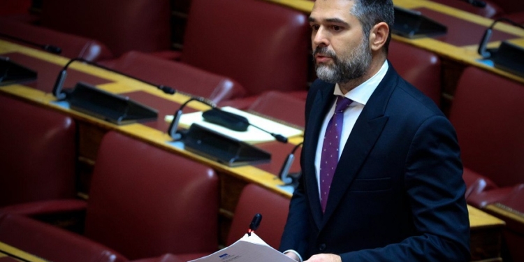 «Στη Βουλή το πρόβλημα με τα λύματα στα Καμένα Βούρλα»