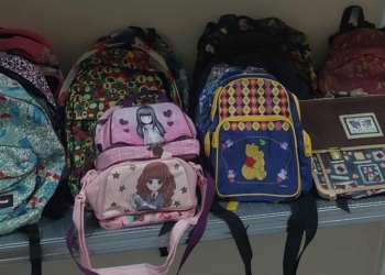 Ολοκληρώνεται η διανομή σχολικών ειδών από το Δήμο Δελφών