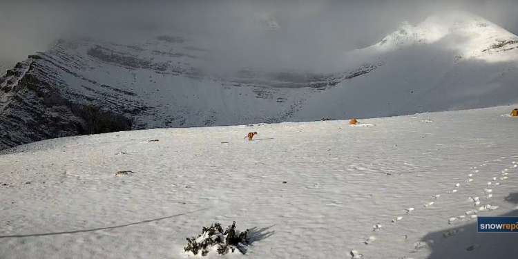 Τα πρώτα χιόνια στον Όλυμπο – Νωρίτερα φέτος το λευκό πέπλο