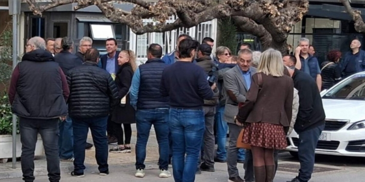 Έντονες αντιδράσεις για τη σύλληψη του Λουκά Βούλγαρη – «Δίκαιος ο αγώνας των αγροτών»