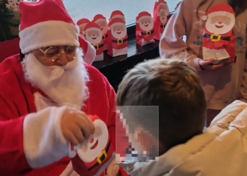 Παιδικά χαμόγελα και χριστουγεννιάτικο «ποδαρικό» στο Χιονοδρομικό Κέντρο Παρνασσού