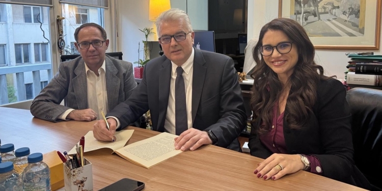 Δ. Δελφών: Ακόμα πιο κοντά η αξιοποίηση του ακινήτου «Καλιφόρνια» στον Πειραιά