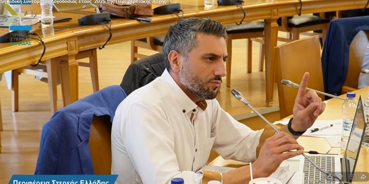 Η κατάργηση των σχολικών επιτροπών δεν είναι μεταρρύθμιση – είναι υποχώρηση