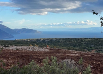 Καταγγελία για «ανεξέλεγκτη καταστροφή» στη Φωκίδα λόγω ΑΠΕ