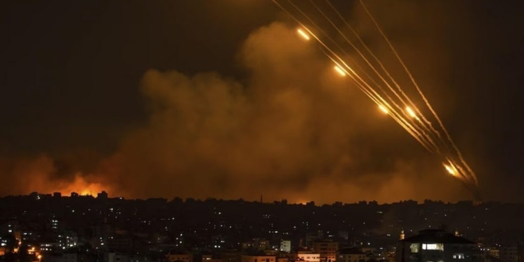 Επίθεση του Ισραήλ στο Ιράν – Σε κατάσταση έκτακτης ανάγκης η χώρα