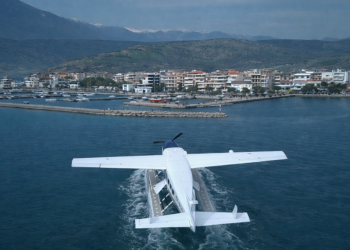 Υδροπλάνο προσθαλασσώθηκε για πρώτη φορά στην Ιτέα