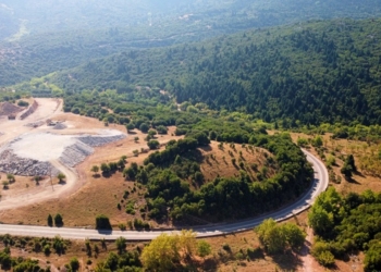 Μπράλος – Άμφισσα: Σε εξέλιξη το μεγάλο έργο με δεύτερη παράταση στην Παράκαμψη Γραβιάς
