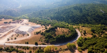 Μπράλος – Άμφισσα: Σε εξέλιξη το μεγάλο έργο με δεύτερη παράταση στην Παράκαμψη Γραβιάς