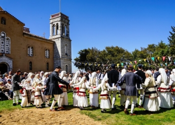 Το Πανηγυράκι του Αγίου Γεωργίου στην Αράχωβα