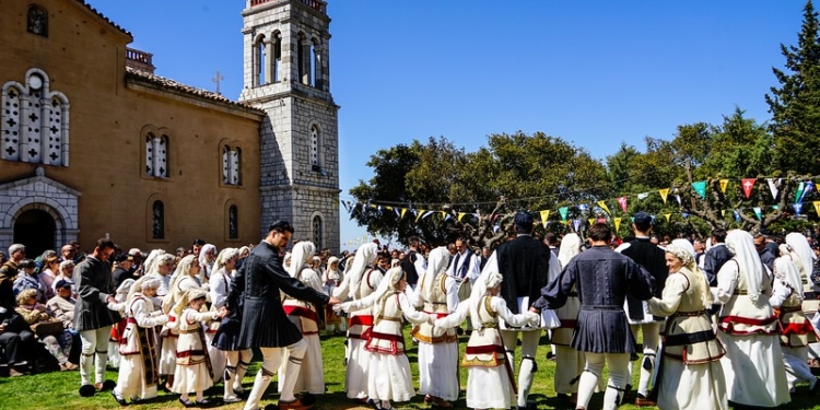 Το Πανηγυράκι του Αγίου Γεωργίου στην Αράχωβα