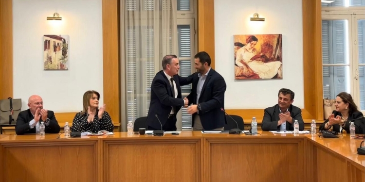 Στο Δημοτικό Συμβούλιο Λεβαδέων ο περιφερειάρχης Στερεάς Φάνης Σπανός