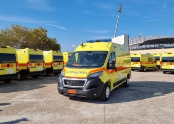 17 καινούργια ασθενοφόρα για Κέντρα Υγείας της Στερεάς Ελλάδας
