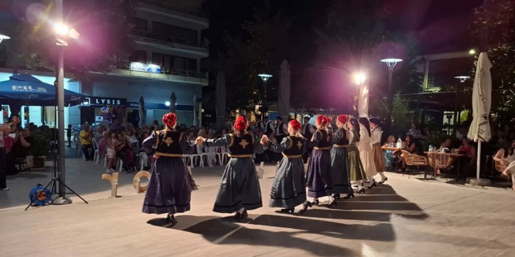 8η Γιορτή Παράδοσης και Πολιτισμού στην πλατεία της Αταλάντης