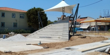 Παίρνει μορφή η πλατεία στην είσοδο της Ιτέας, με την εξέλιξη των εργασιών