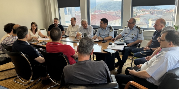 350.000 ευρώ για χορτοκοπές και πυροπροστασία στη Φωκίδα
