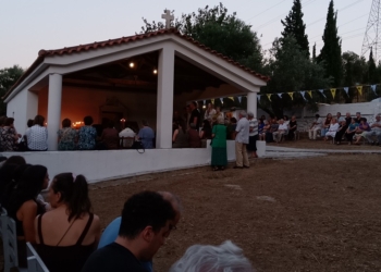 Με …”μεταμορφωμένο” & όμορφο το προαύλιο υποδέχθηκε τους πιστούς η Αγιά Σωτήρα στο Δίστομο!