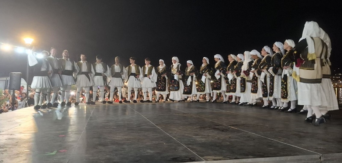 «Γιορτή Πίτας» του Πολιτιστικού Συλλόγου Μαλεσίνας στην παραλία του Θεολόγου Δήμου Λοκρών