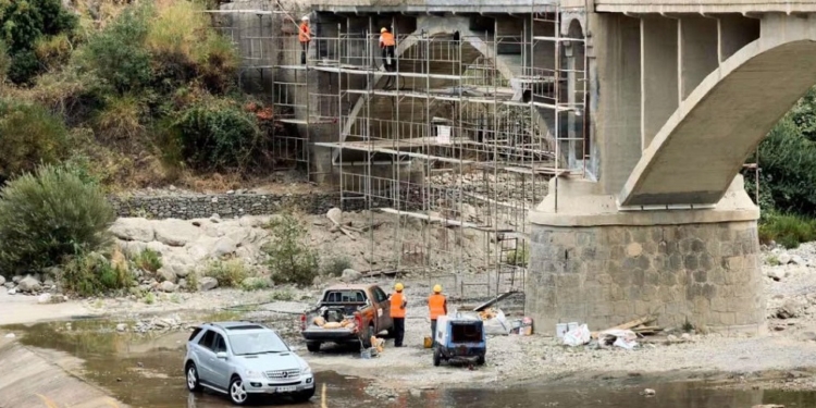 13.200.000 € Για ασφαλείς δρόμους και αντιπλημμυρική θωράκιση στη Φθιώτιδα