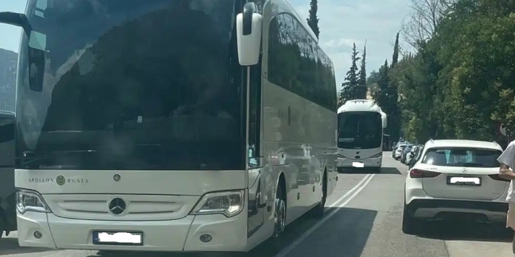 “Παντελής απουσία κάθε αρχής στους Δελφούς”!