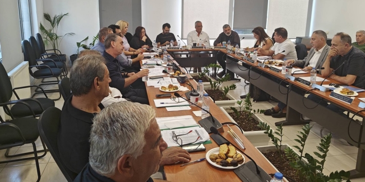 25 εκατ. ευρώ στους Δήμους της Στερεάς Ελλάδας για αγροτική και εσωτερική οδοποιία